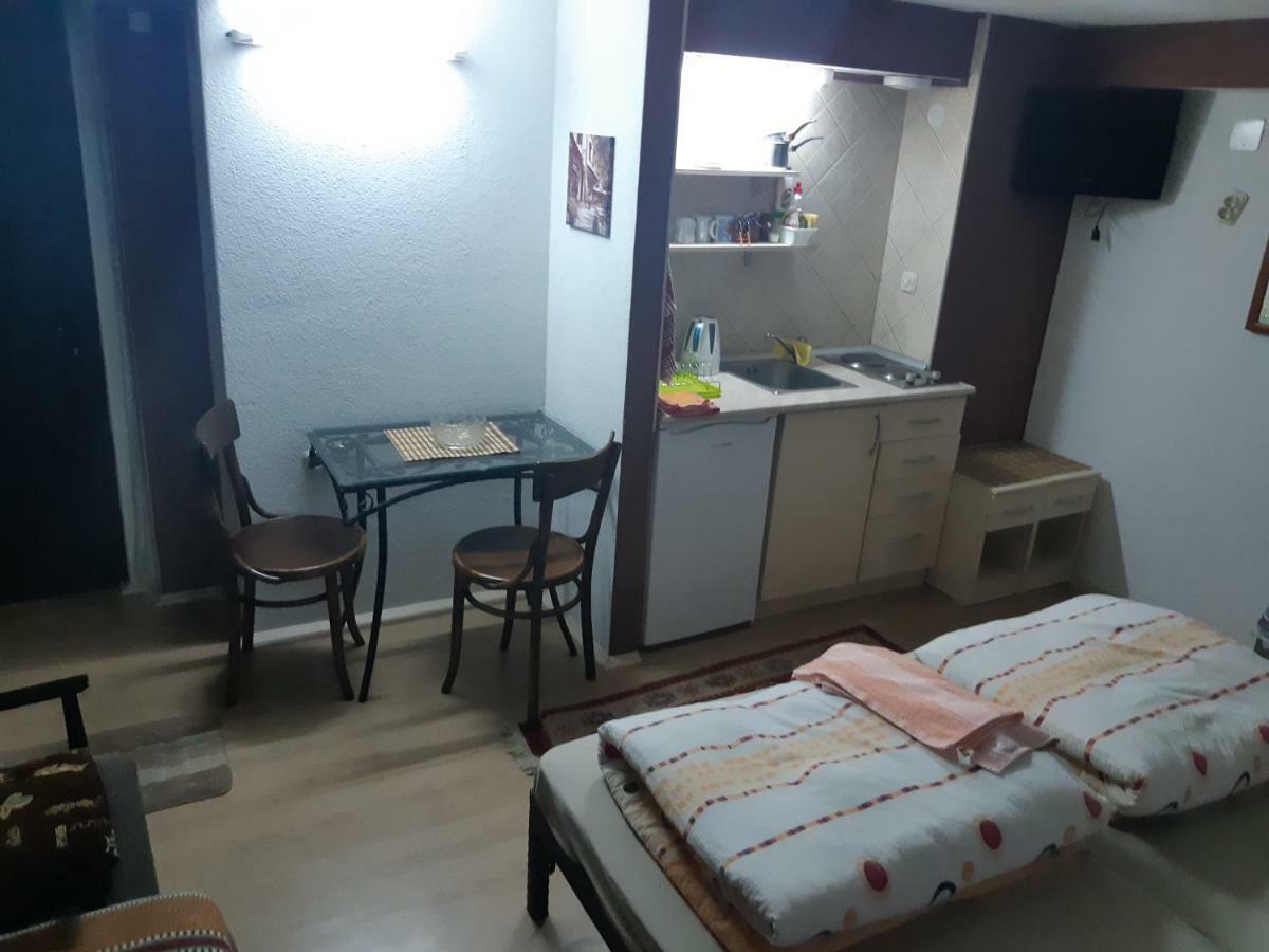 杜金卡别墅旅馆 奥赫里德 外观 照片